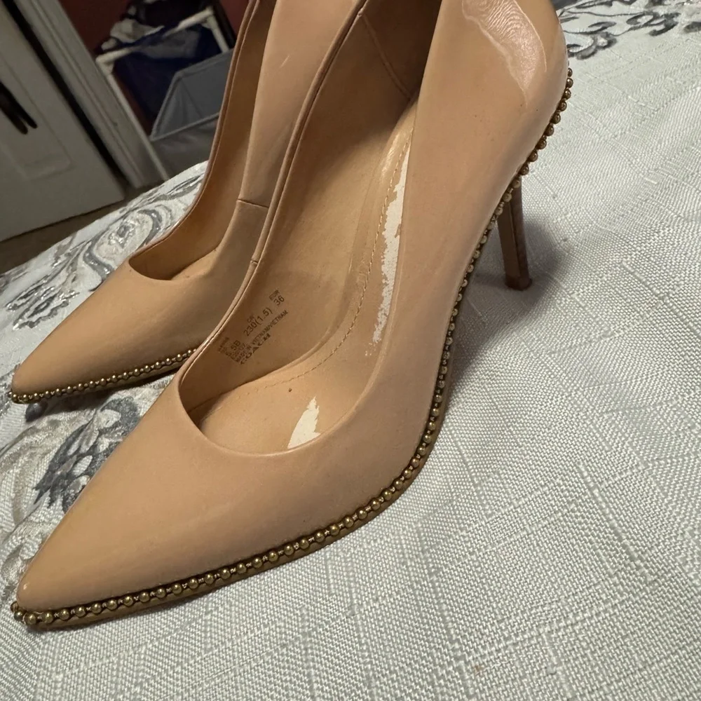 Elegant Tan High Heels - Picture 2 of 6